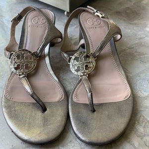 Tory Burch Violet logo sandals